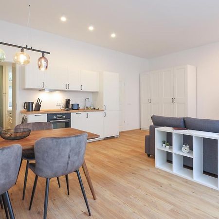 Neue 2-Zi-Apartment 15 Min Entfernung Zum Hbf Und Brandenburger Tor Berlino Esterno foto